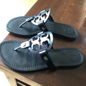 Black tory burch sandals